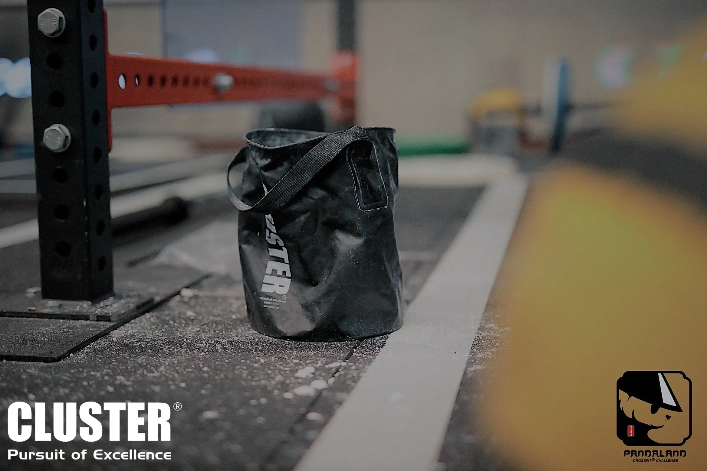 Cluster Chalk Bag