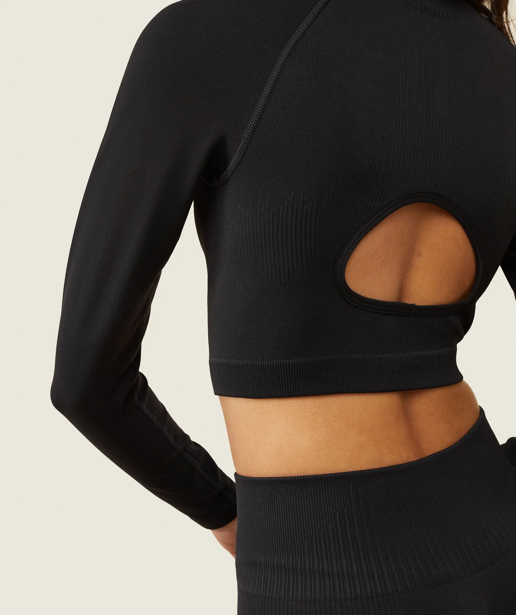 Gymshark everywear Seamless Long Sleeve Crop Top - Black