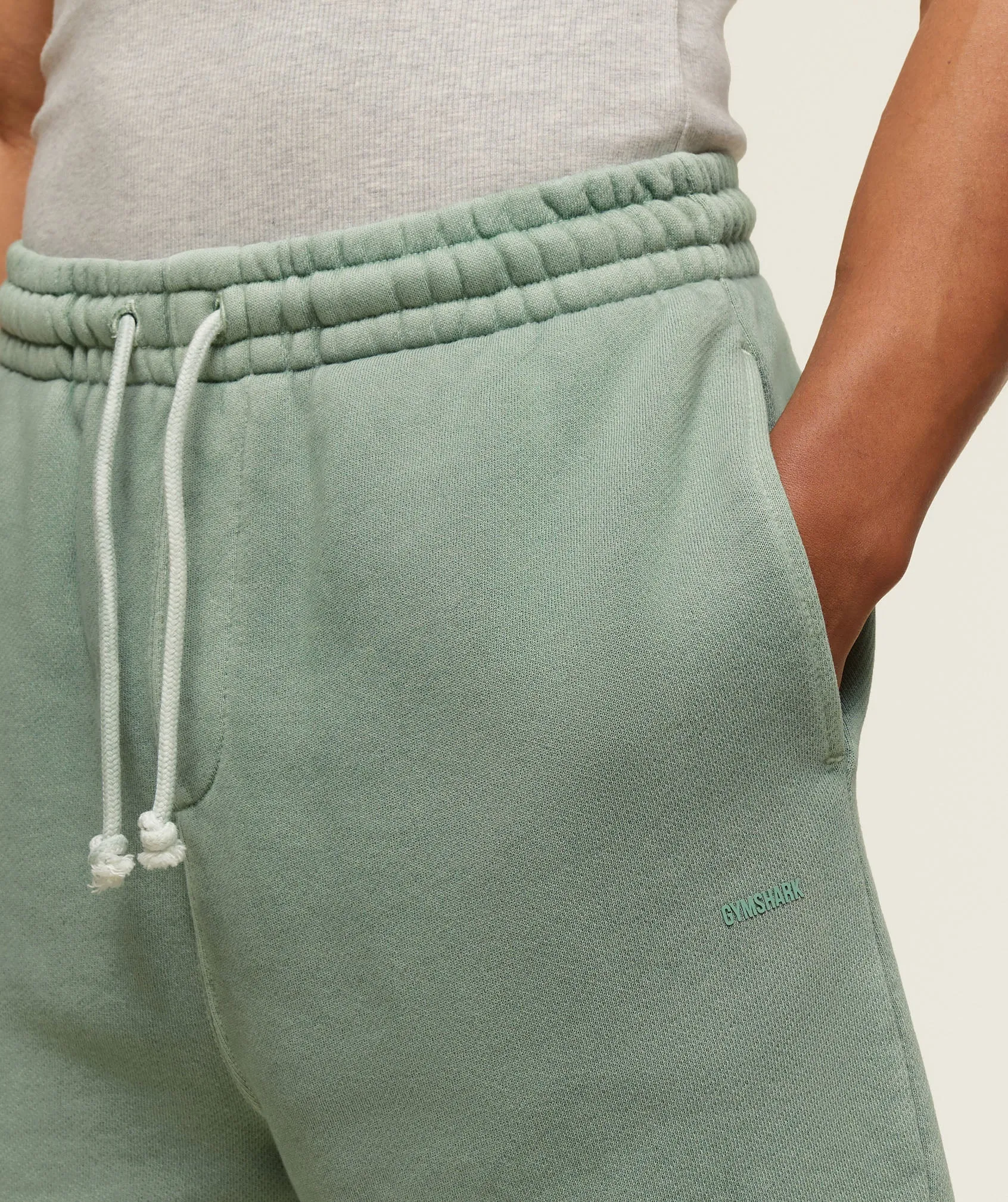 Gymshark everywear Sweat Shorts - Dollar Green