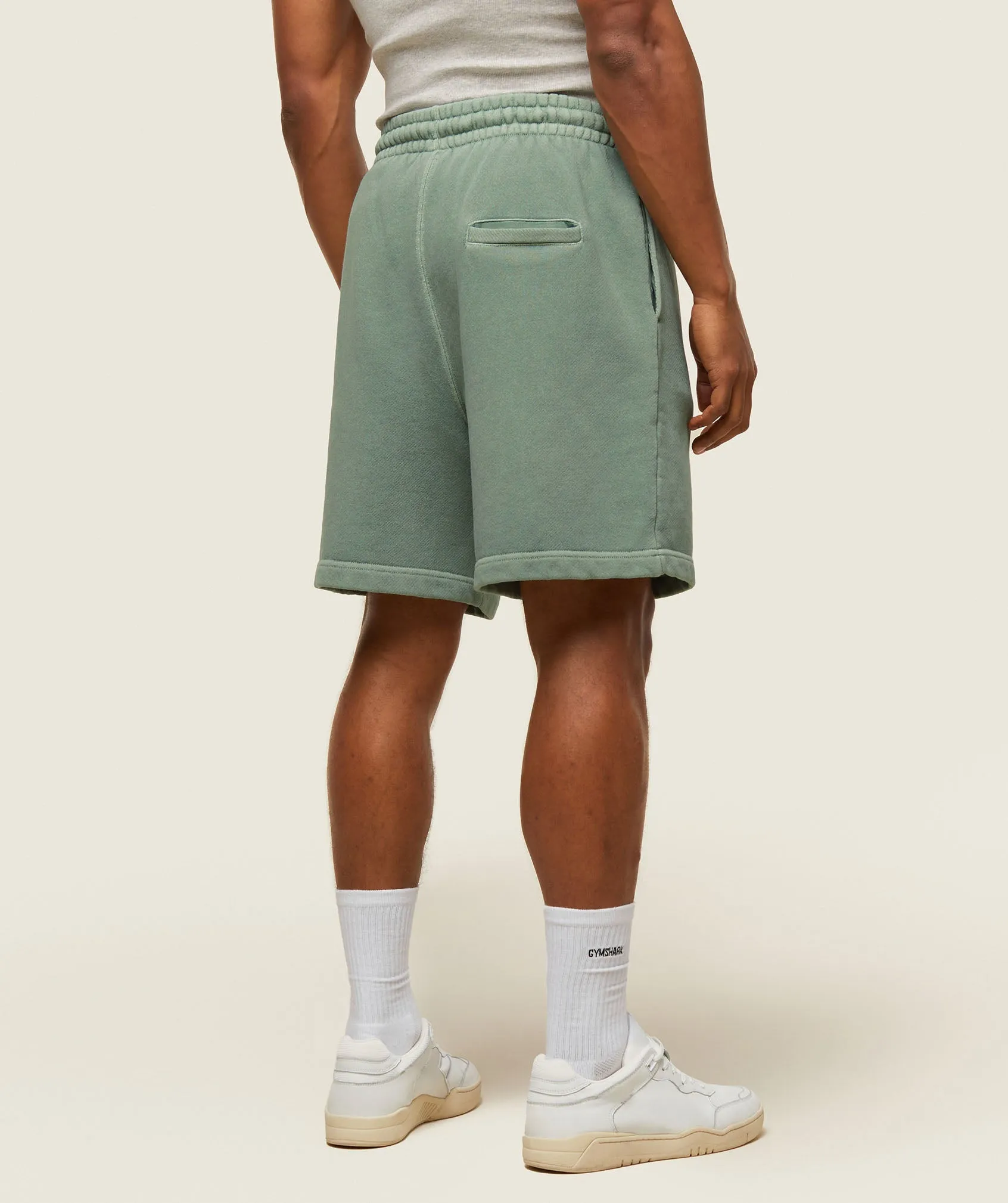 Gymshark everywear Sweat Shorts - Dollar Green