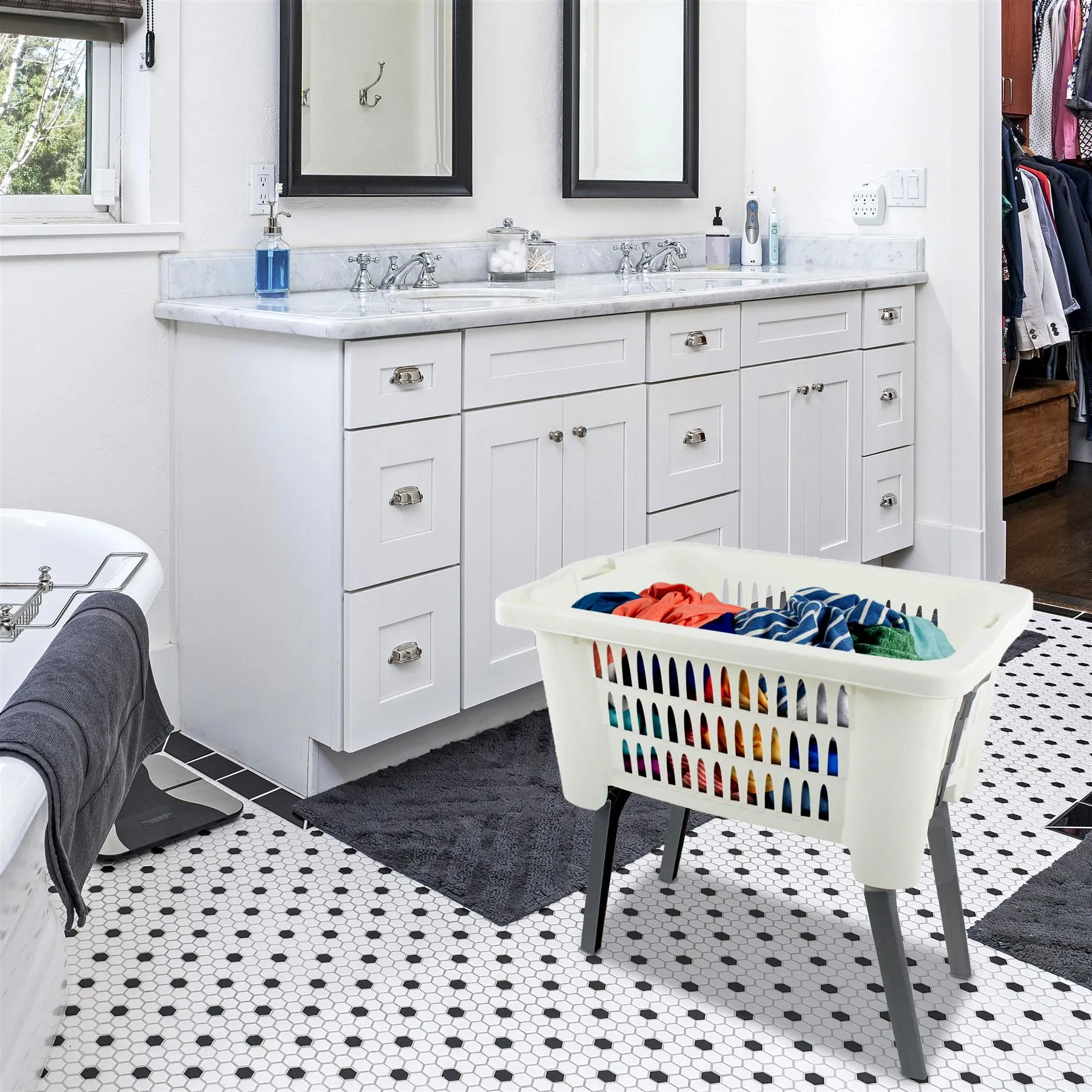 Laundry Basket with Foldable Legs