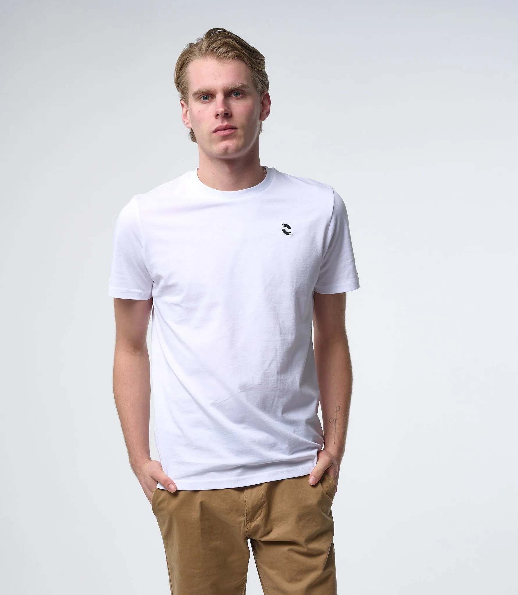 Omnitau Men's Camber Organic Cotton T-Shirt - White